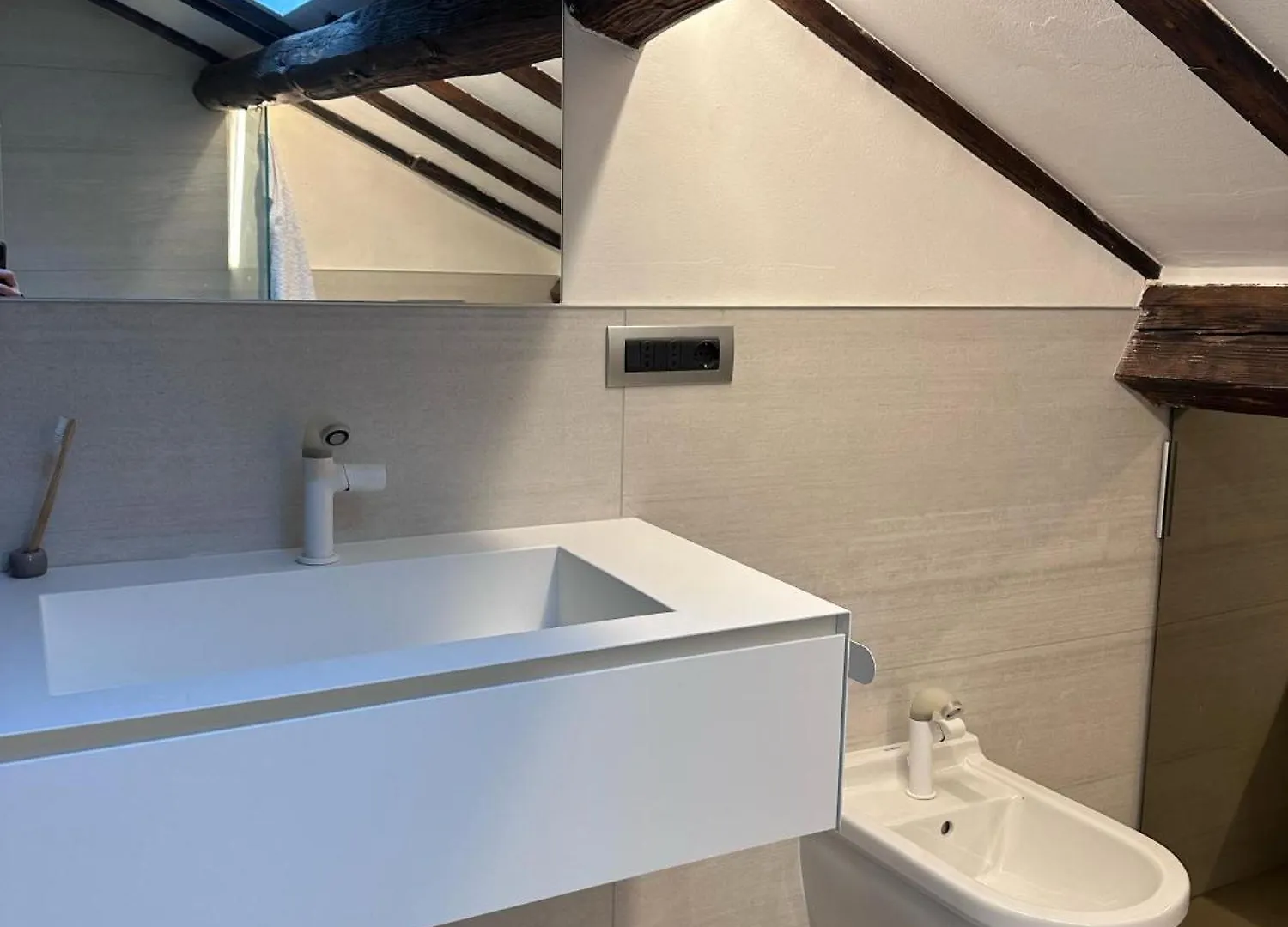 Apartment Ferienwohnung The Savona Design Attic Mailand